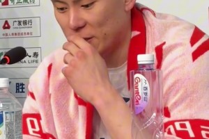 14篮板生涯新高！李弘权：无论多累都要坚持，抢板靠对球的渴望